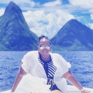 Meet your Posher, Stephanie